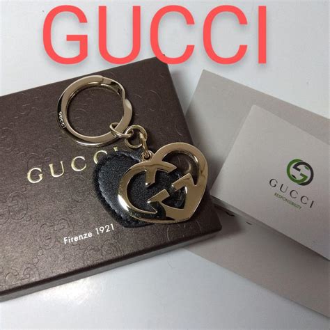 Gucci インターロッキングG ハート付き リング